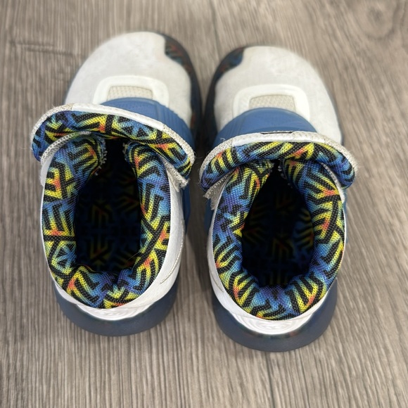 Toddler Nike KYRIE Size‎ 6c - Picture 5 of 10